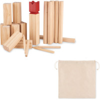 Pinewood outdoor throwing game