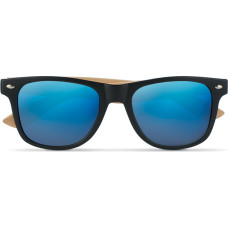 Sunglasses with bamboo arms