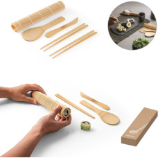 MORIMOTO. Sushi set in bamboo